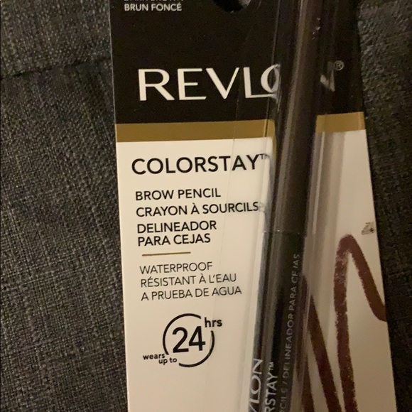 Brand new eyebrows pencil Revlon - Picture 2 of 3